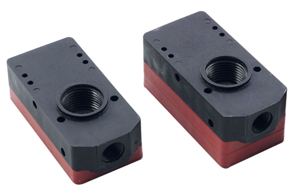 Mini multi-chamber ejector FBM in compact lightweight design